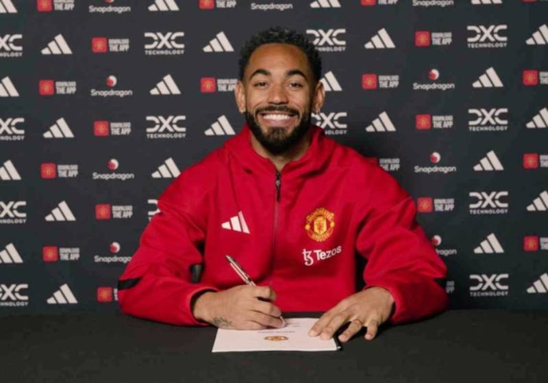 Manchester United: Nỗ lực tái thiết đội hình với những bản hợp đồng chất lượng