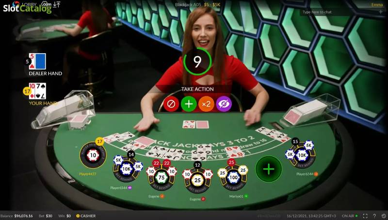 Sử dụng chiến lược cơ bản (Basic Strategy)